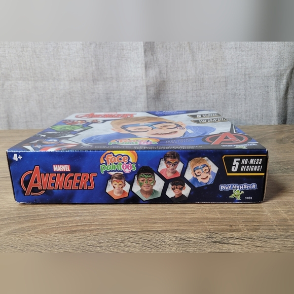 Marvel Avengers Superhero Face Paint Kit - Blue and Red - Picture 2 of 15
